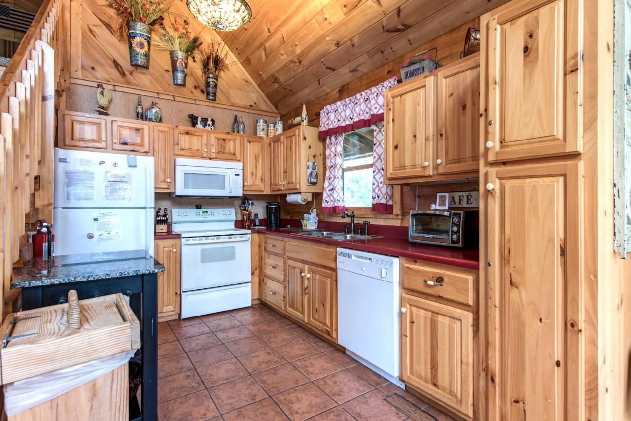 Lazy Cub Lodge Pigeon Forge Extérieur photo