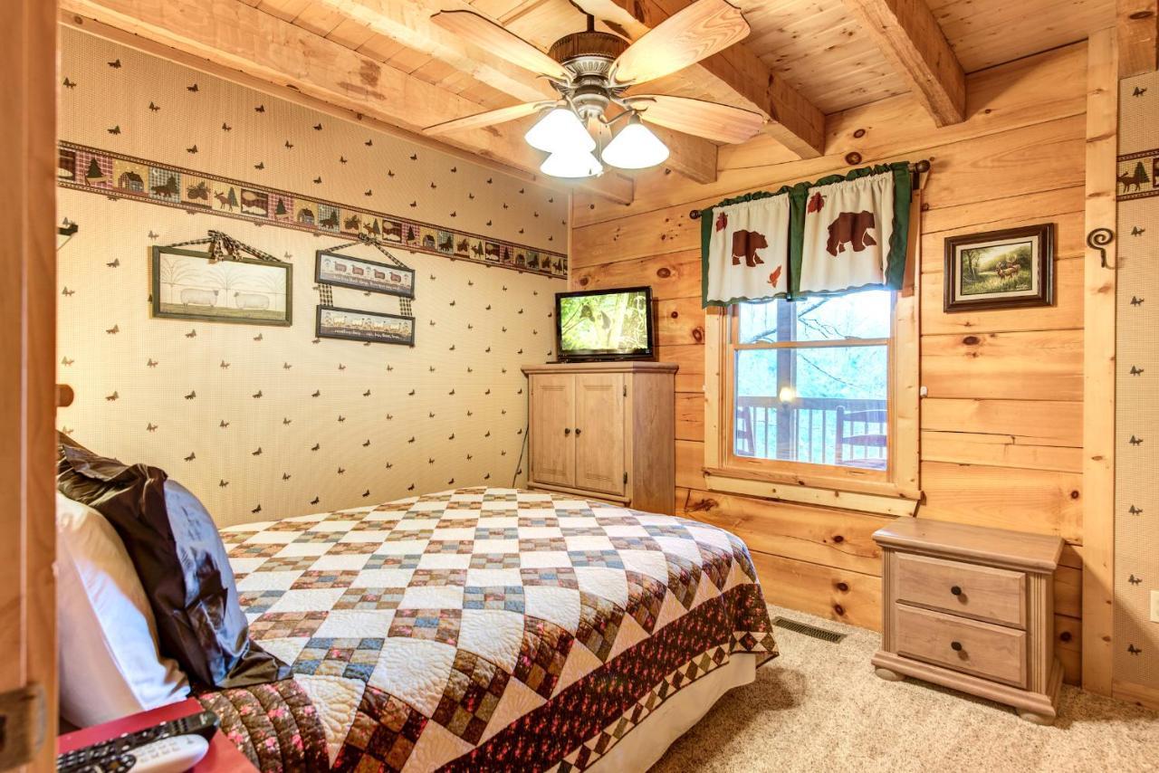 Lazy Cub Lodge Pigeon Forge Extérieur photo