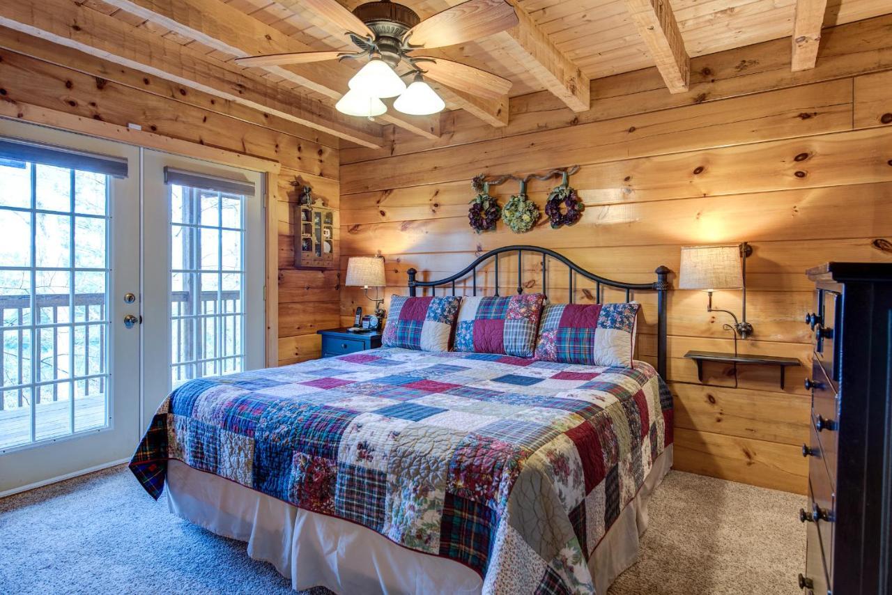 Lazy Cub Lodge Pigeon Forge Extérieur photo