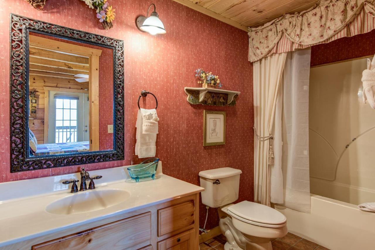 Lazy Cub Lodge Pigeon Forge Extérieur photo
