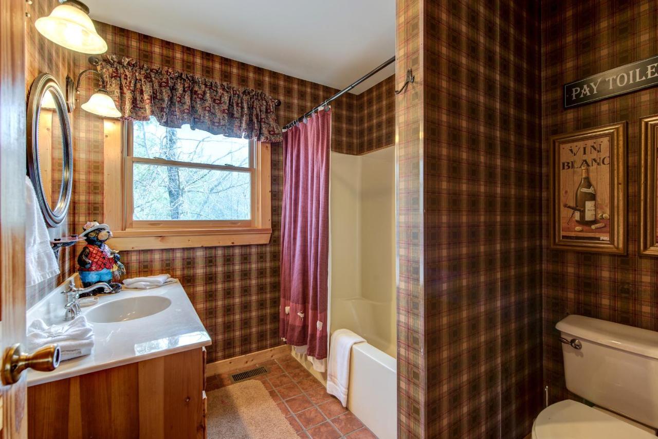 Lazy Cub Lodge Pigeon Forge Extérieur photo